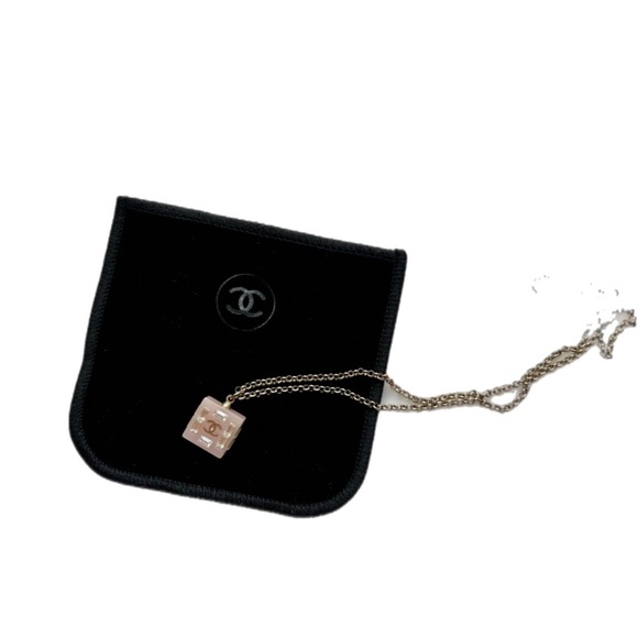 CHANEL Resin Baguette Crystal Geometric
Square CC Necklace Rose Pink - Picture 5 of 8